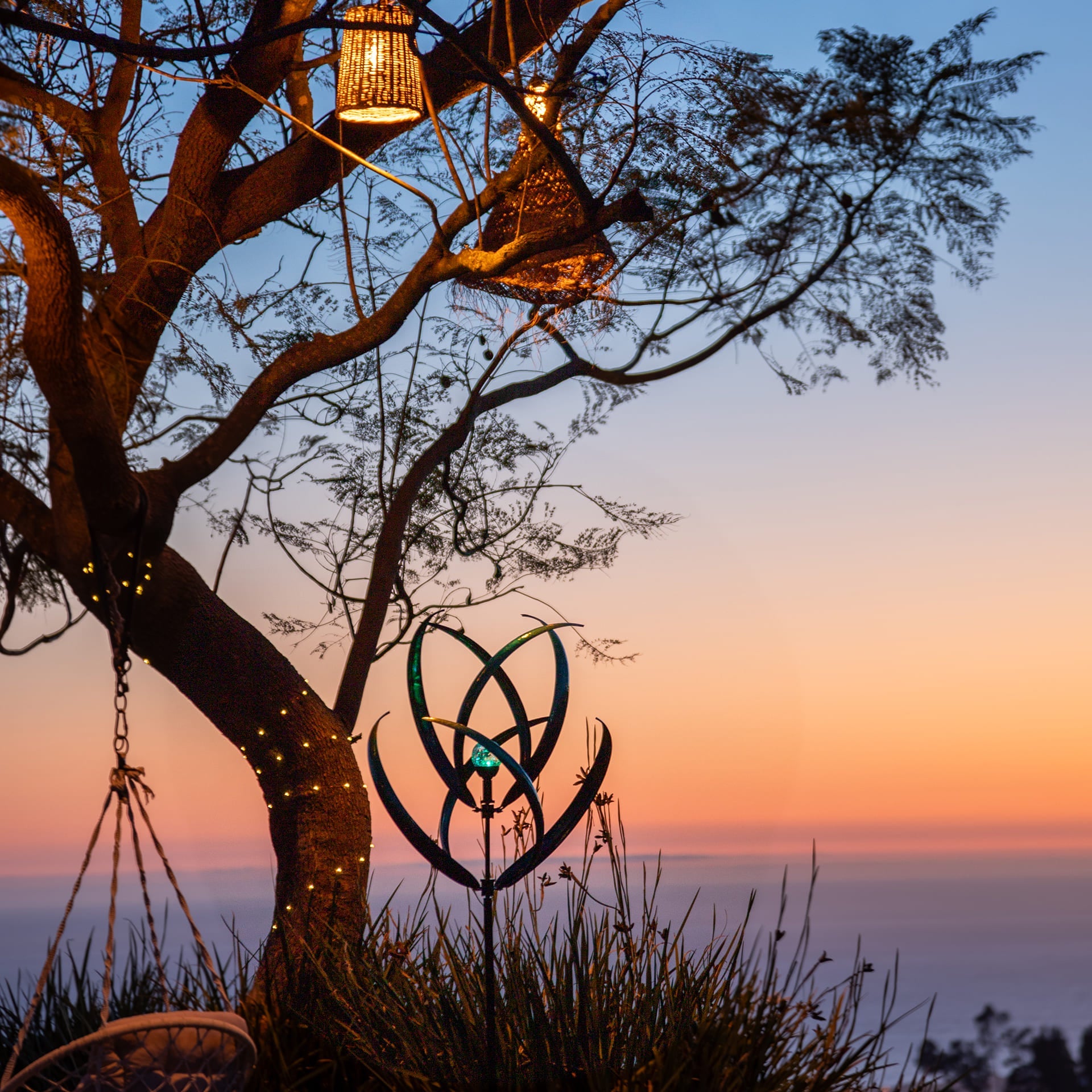 Dawn Magnolia Solar Wind Spinner